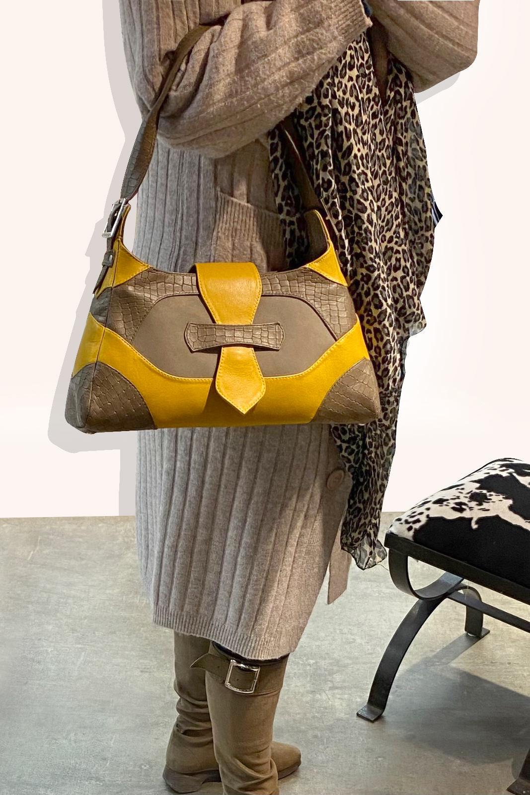 Taupe brown, tan beige and mustard yellow women's dress handbag, matching pumps and belts. Worn view - Florence KOOIJMAN